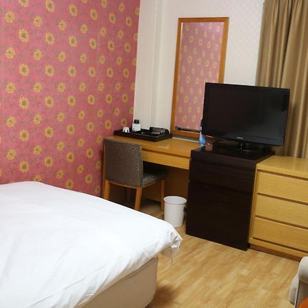 Chongnae-dong Hotel De Vincent מראה חיצוני תמונה